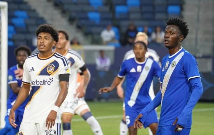 Mount Pleasant handicapé par une situation injuste et lourdement battu par le LA Galaxy